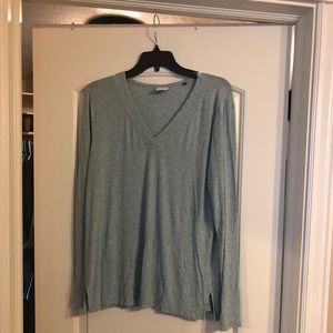 CAbi V-Neck, long-sleeved shirt